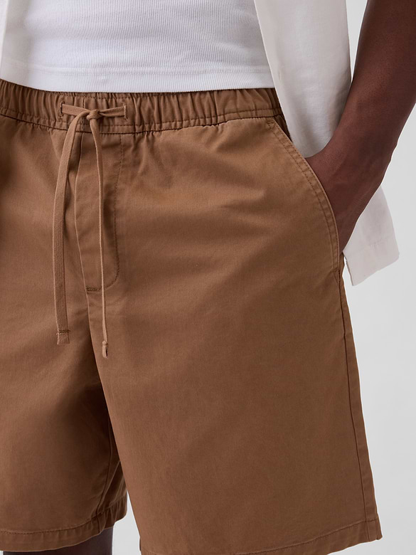 7" Essential Pull-On Khaki Shorts