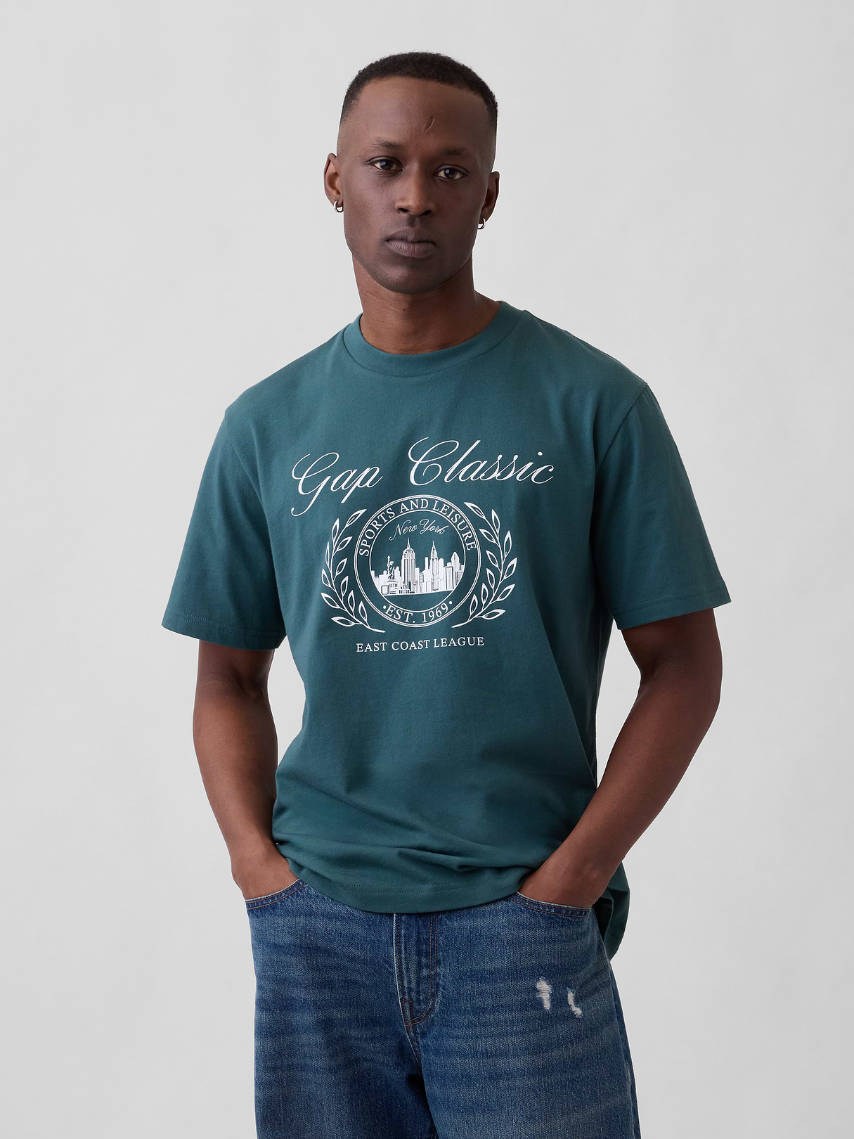 Everyday Soft Relaxed Dad Graphic T-Shirt | Gap Factory