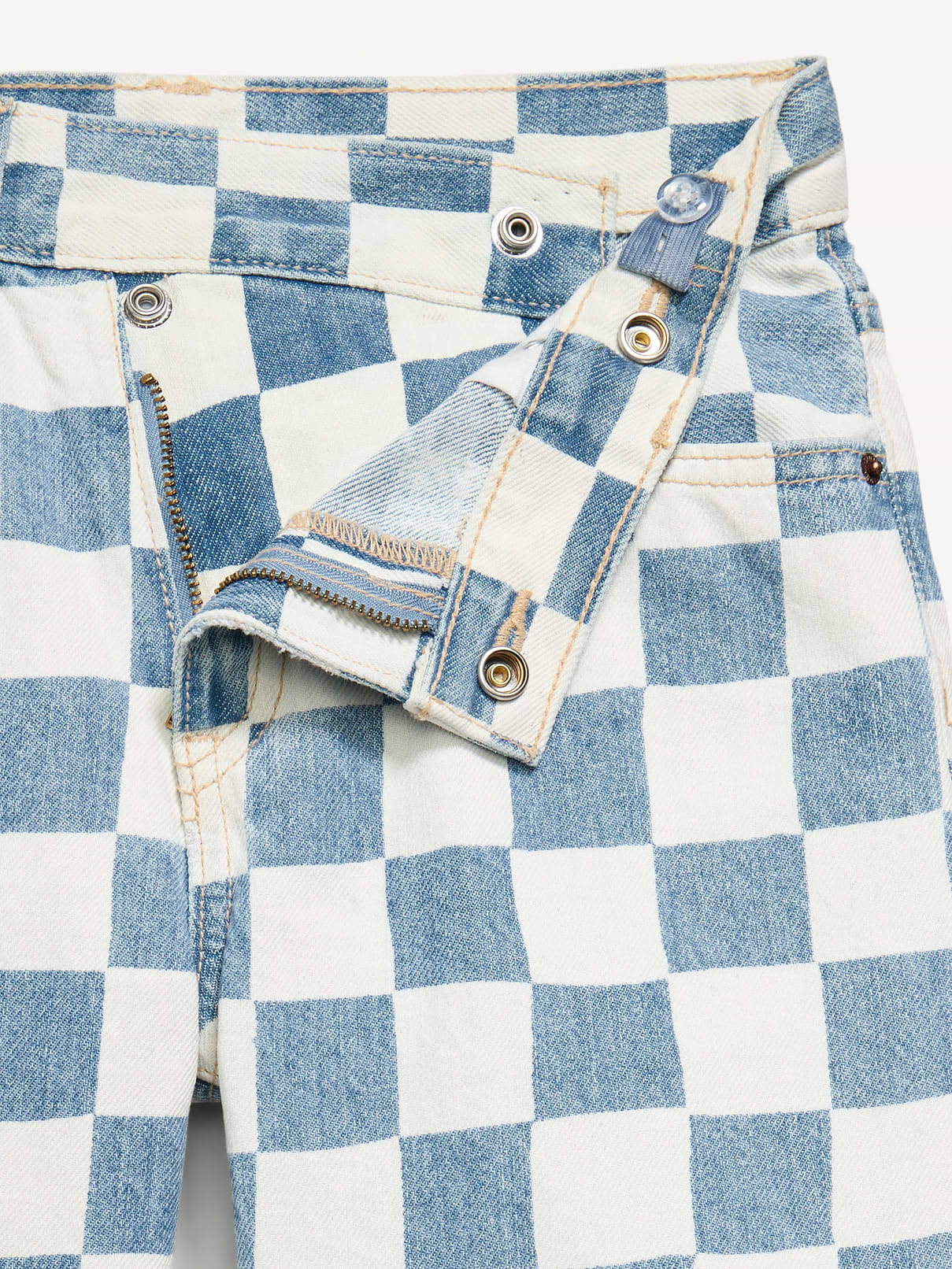 L'image numéro 5 présente Short coupe généreuse à motif à taille croisée pour fille