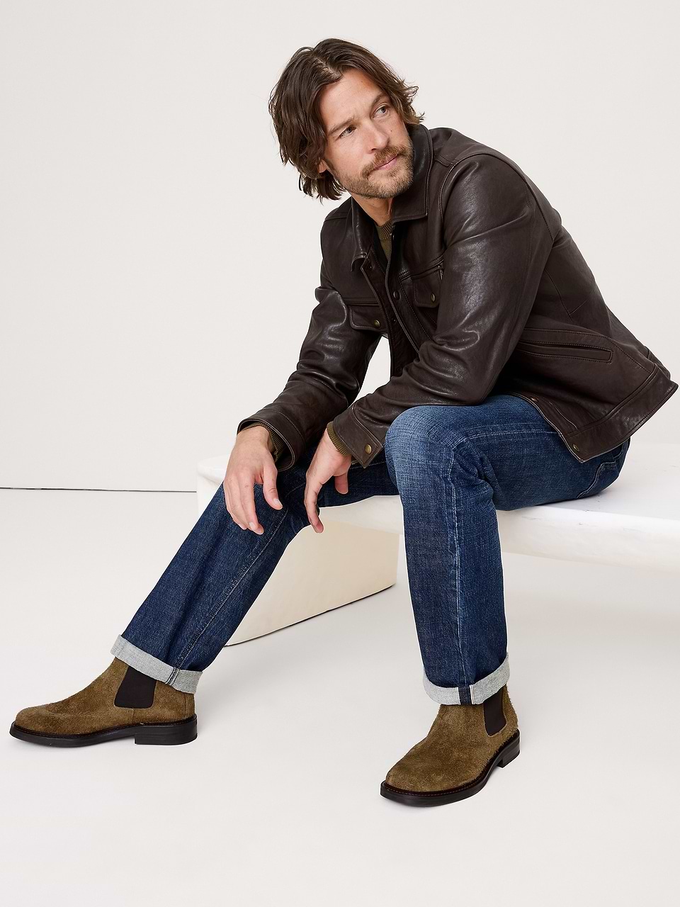 Textured Suede Chelsea Boot | Banana Republic display picture 1