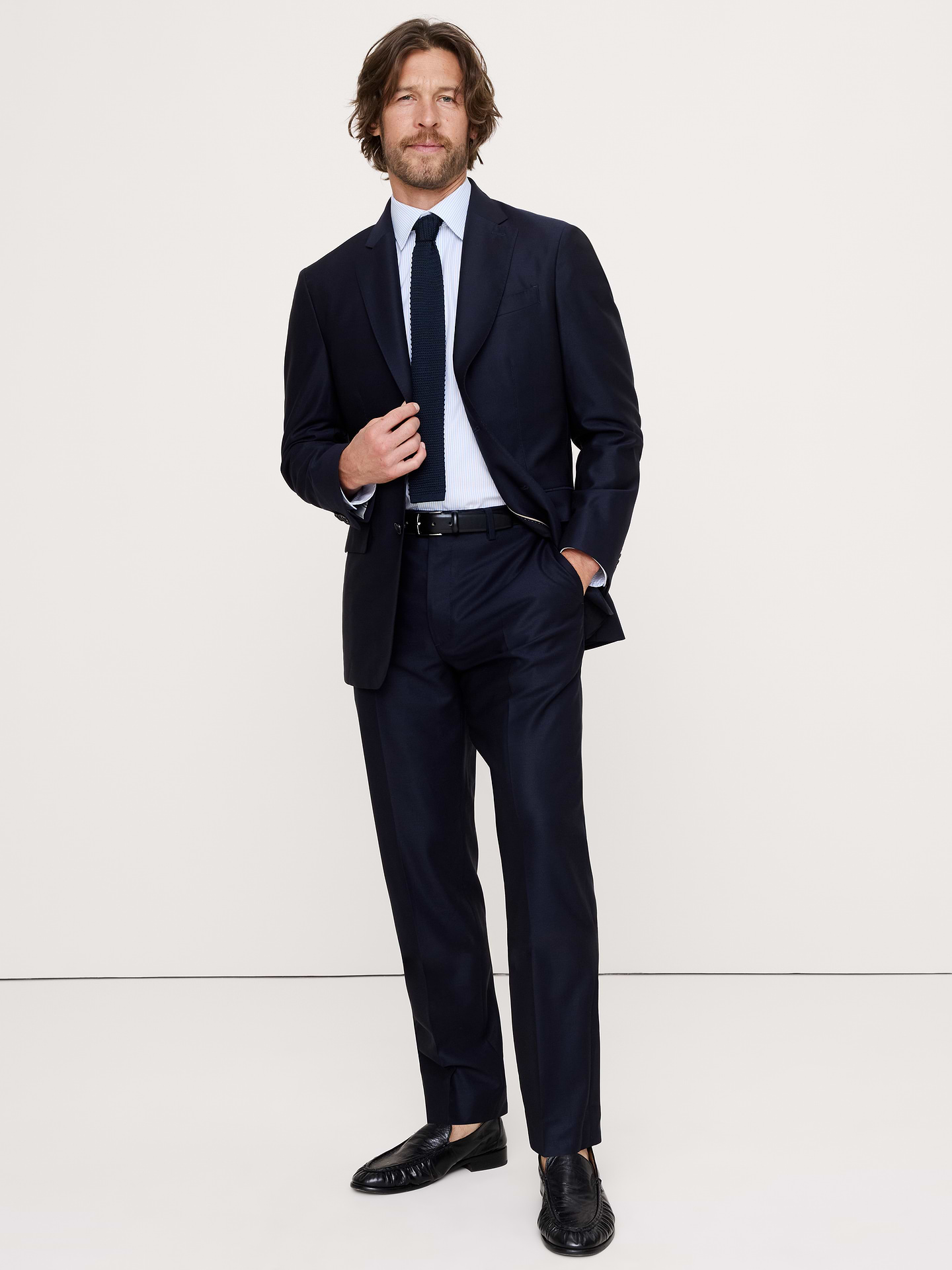 L'image numéro 6 présente Pantalon en tissu panama italien signature