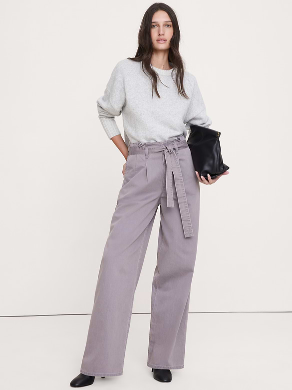 Pantalon à jambe large et à taille accordéon très haute