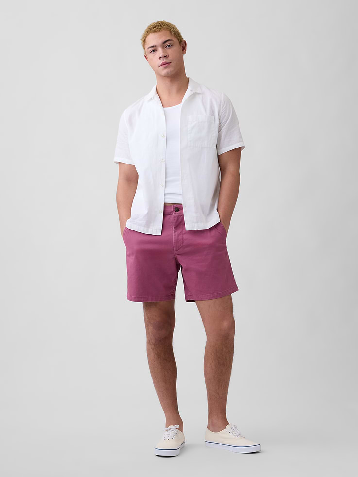 Image number 1 showing, 7" Essential Khaki Shorts
