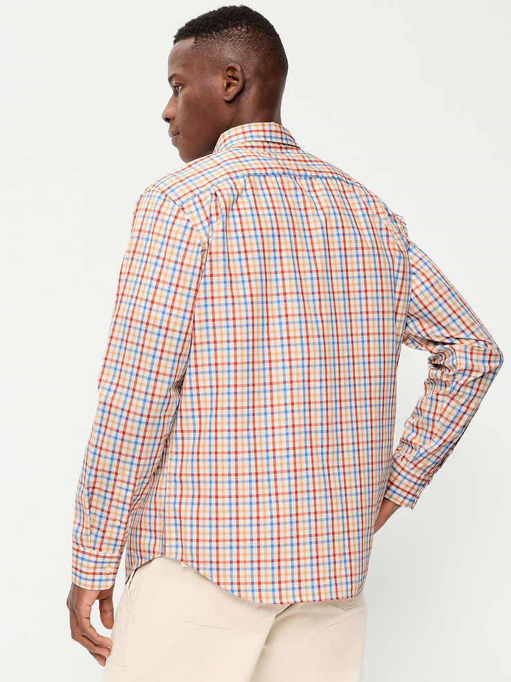 L'image numéro 2 présente Chemise passe-partout coupe classique en popeline à carreaux