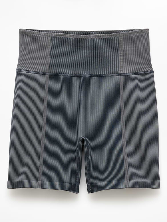 Recharge Seamless 5" Short