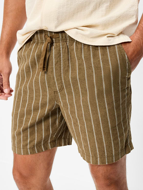 Short de jogging en mélange de lin, entrejambe de 18 cm