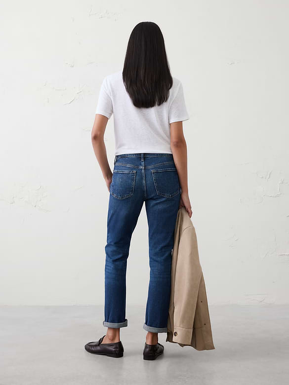 Girlfriend Mid-Rise Jean