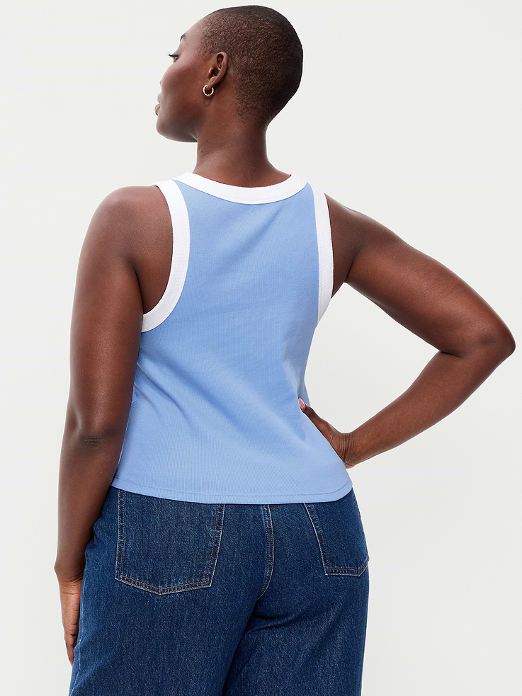 L'image numéro 7 présente Camisole courte moulante à imprimé