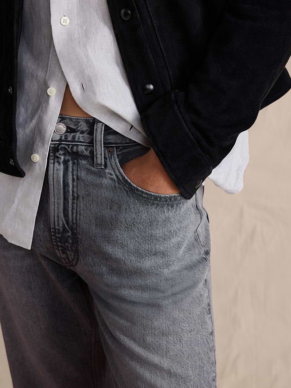 Relaxed-Straight Lightweight Jean