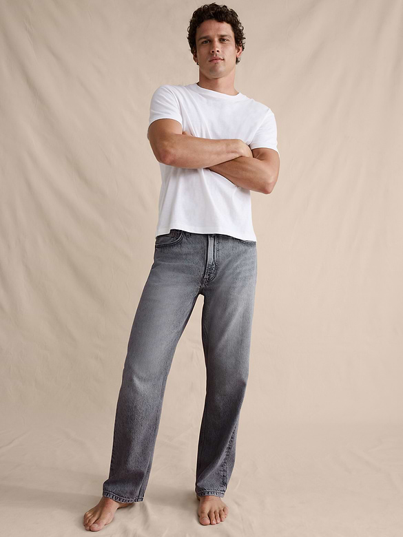 Relaxed-Straight Lightweight Jean