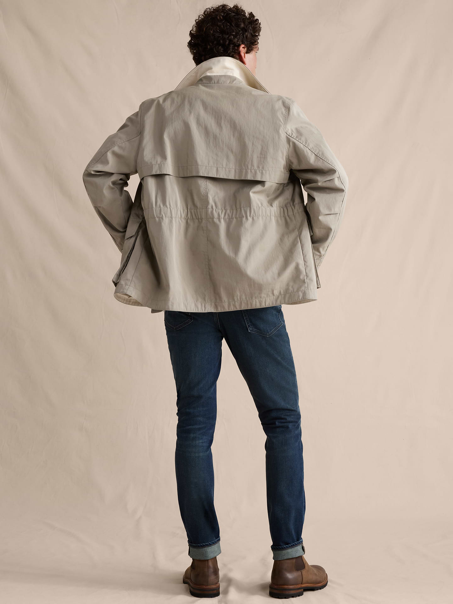 L'image numéro 2 présente Jean Voyageur luxueux à coupe étroite