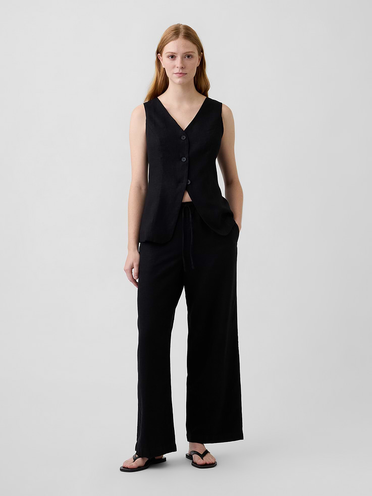 Image 1 of 7, Smooth linen blend., Drawcord ties at elasticized waist, faux fly., Front slant pockets., Select styles have allover stripes., This product was made in a factory that invests in gender equity and women’s empowerment through RISE. Learn more at, Product #1172679