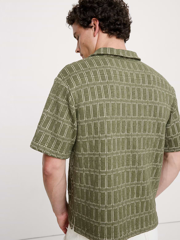 Relaxed-Fit Jacquard Resort Shirt