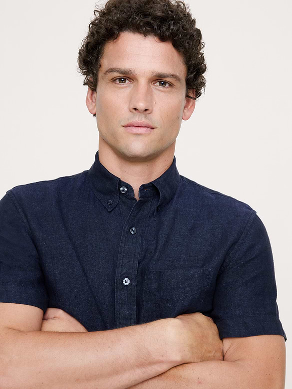 Chemise standard à manches courtes en lin