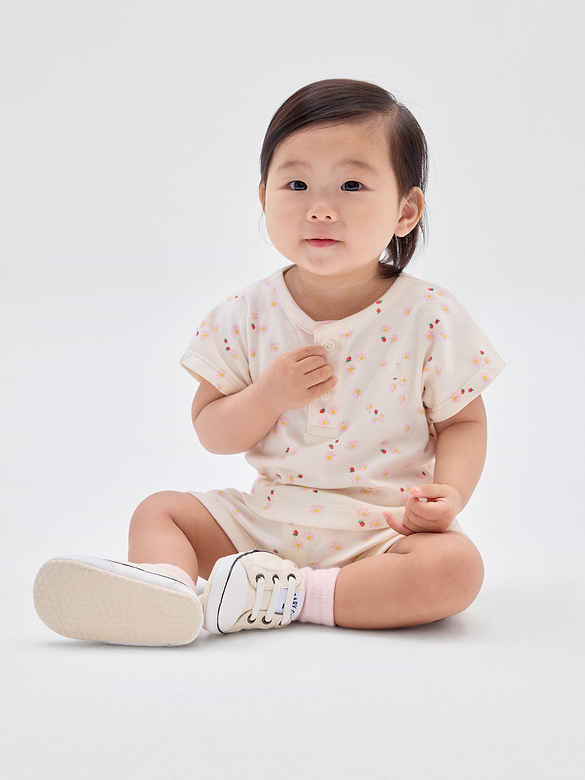 Baby Two-Piece Graphic Outfit Set