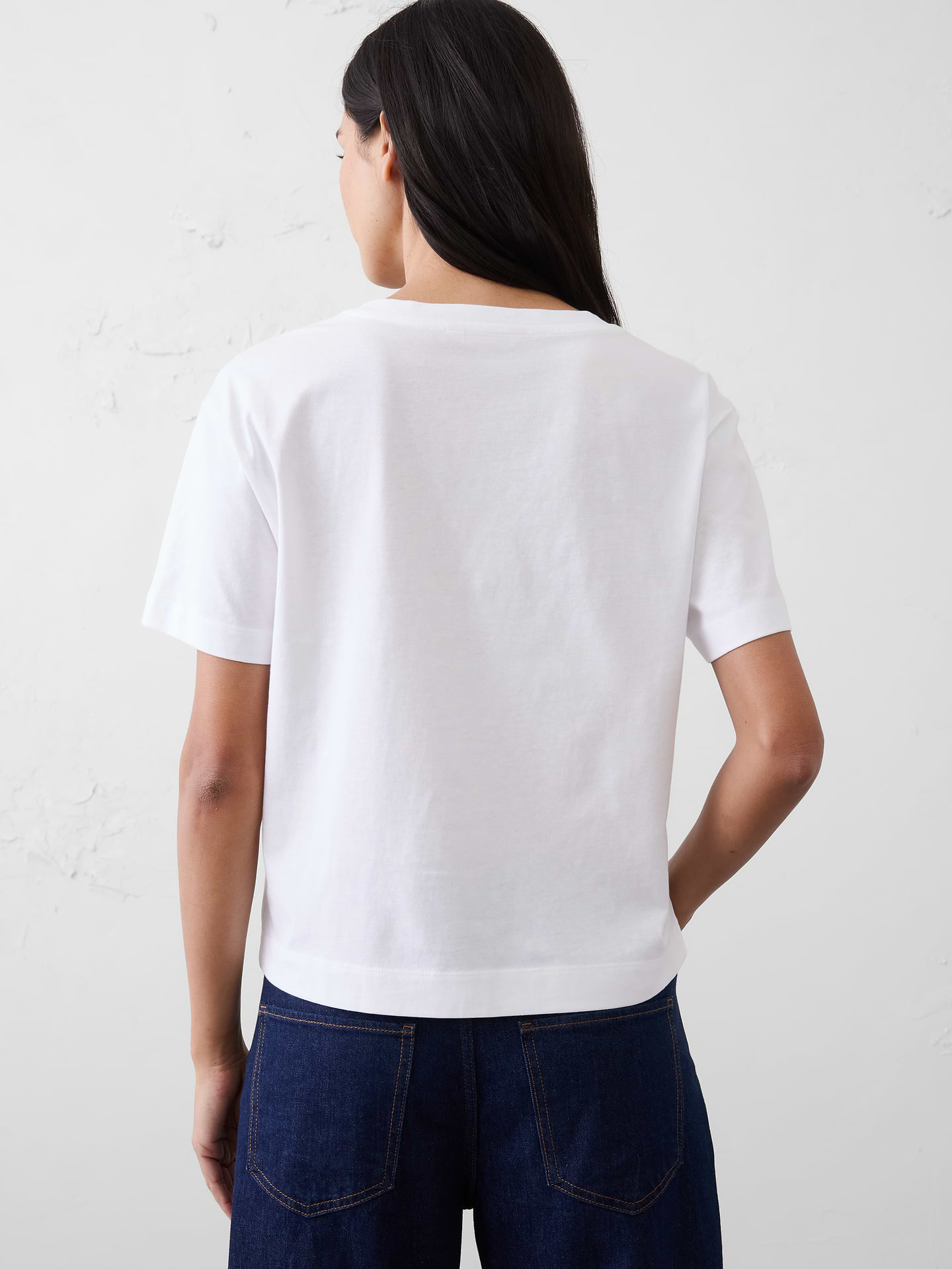 Image number 2 showing, Premium Cotton V-Neck Pocket T-Shirt
