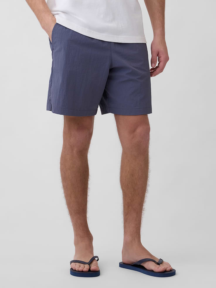 Image number 2 showing, 7.5" Hybrid Shorts