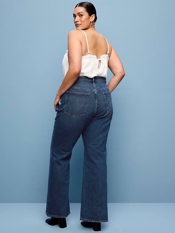 Mid-Rise Loose Boot-Cut Jeans
