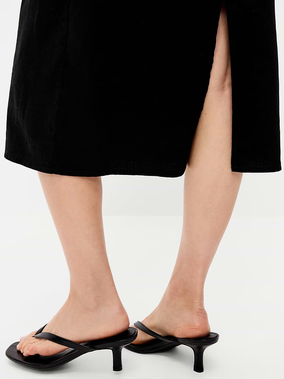 Short-Sleeve Scoop-Neck Midi Dress