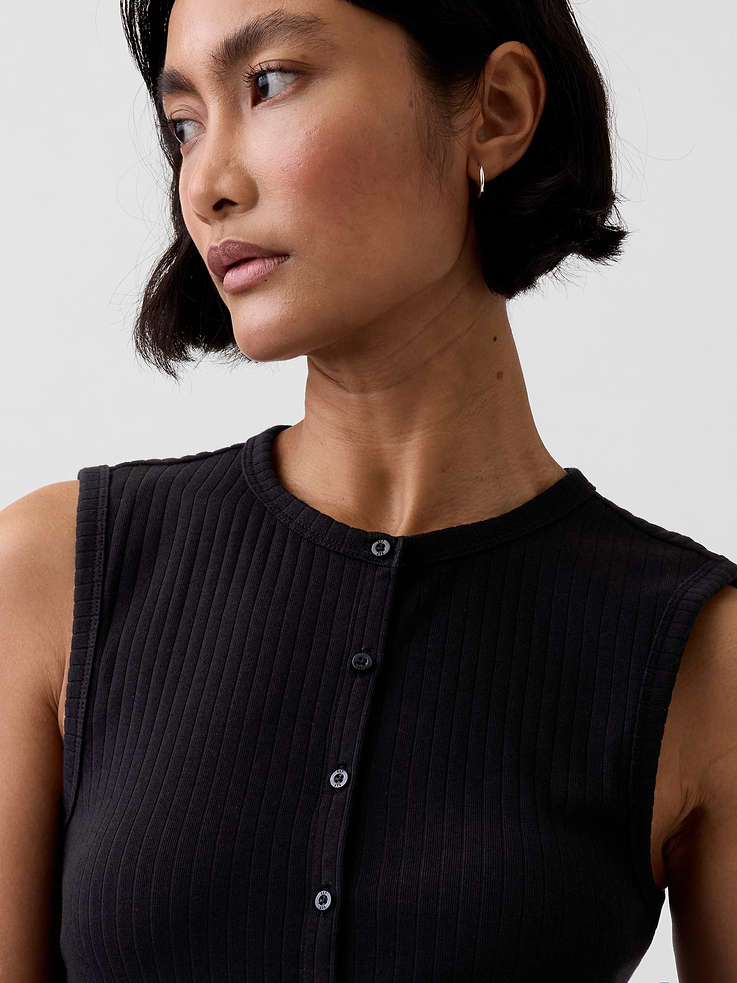 Image number 4 showing, Modern Wide Rib Button-Front Top