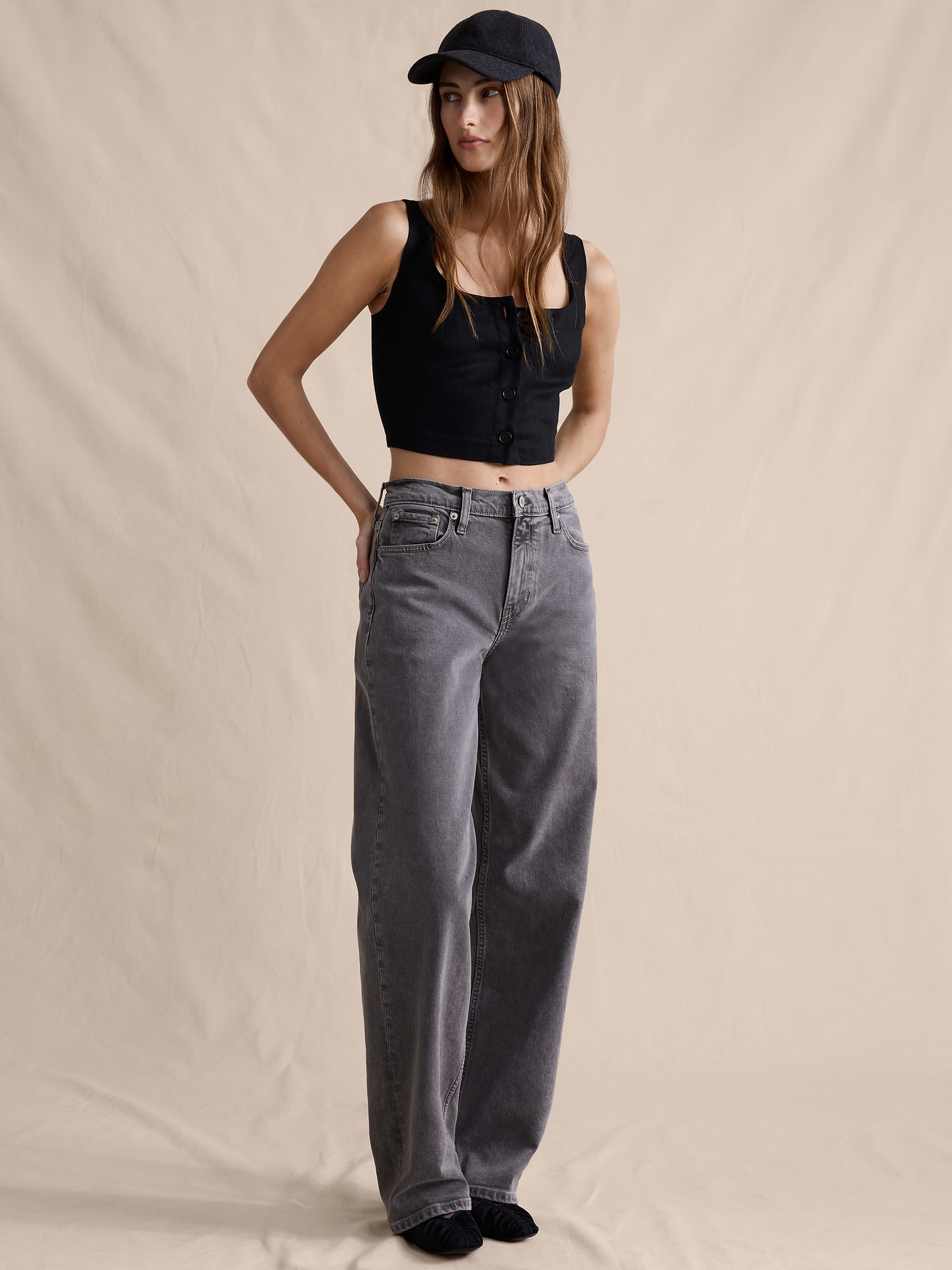 Image number 1 showing, Mid-Rise 90s Classic Jean
