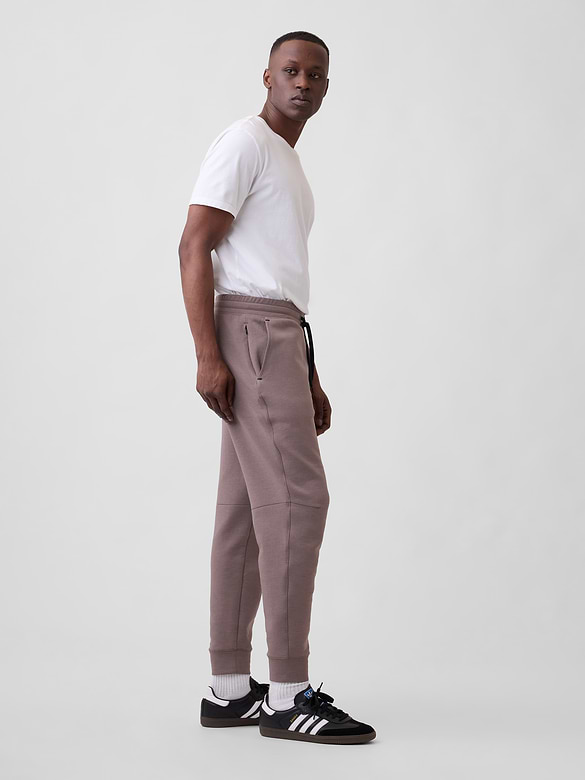 GapFit Performance Joggers