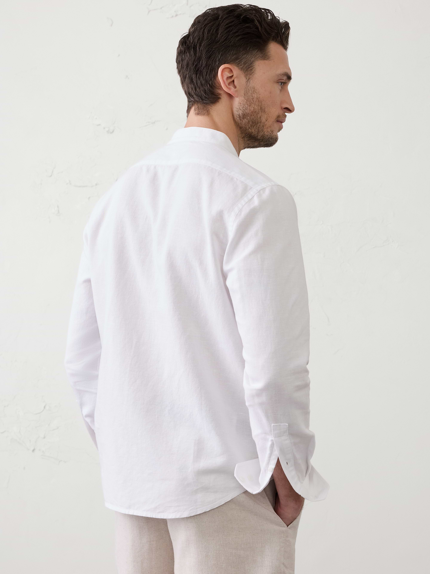 Image number 5 showing, Slim-Fit Linen-Blend Banded-Collar Shirt