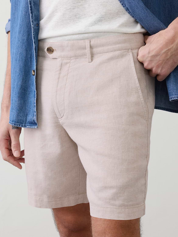 Standard-Fit 7" Linen-Blend Short