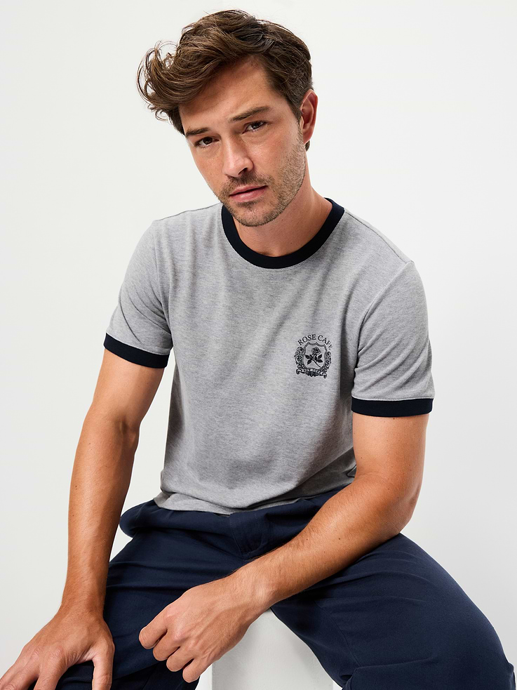 L'image numéro 3 présente T-shirt ras du cou en piqué