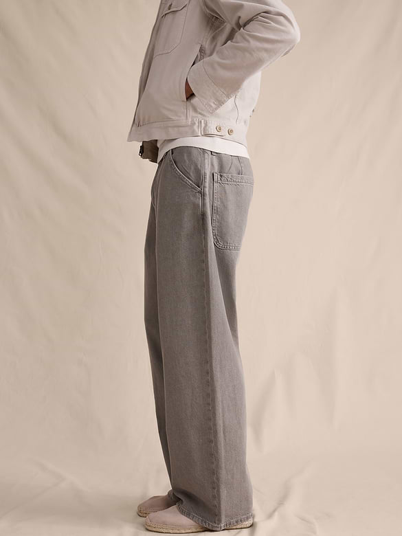Loose Lightweight Jean