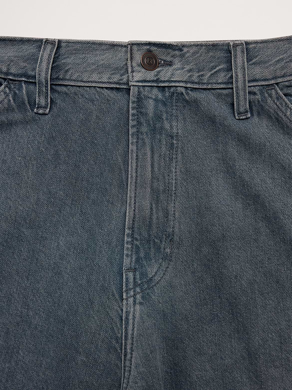 Loose Lightweight Jean
