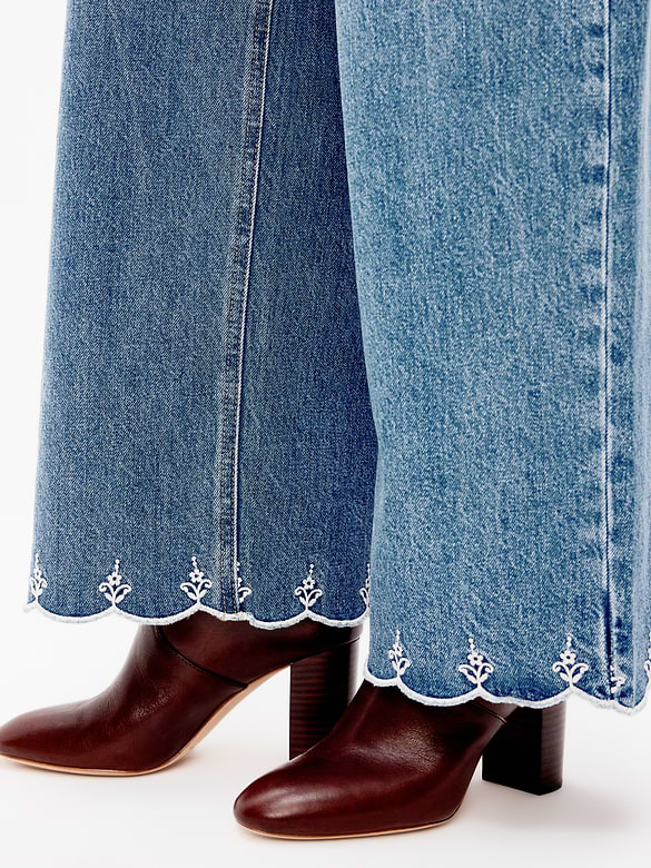 High-Waisted Baggy Wide-Leg Jeans