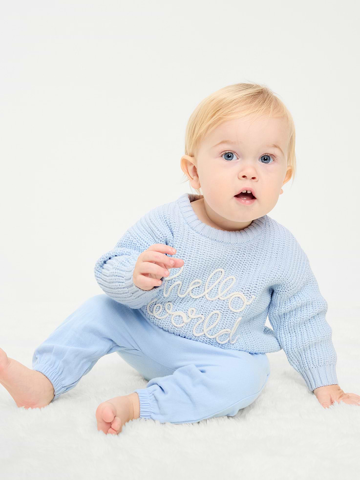 Image 1 of 4, crew neck, long sleeves, drop shoulders, graphic at front, Product #883963