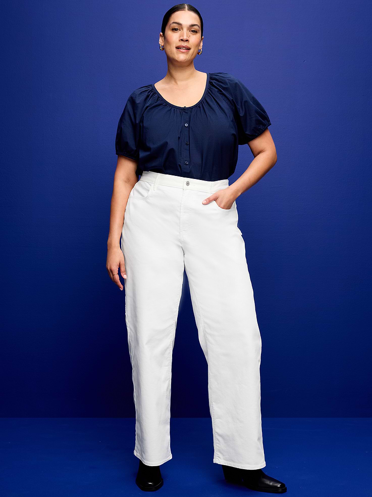 Image number 9 showing, High-Waisted Wow Wide-Leg Jeans