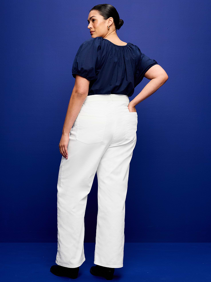 Image number 10 showing, High-Waisted Wow Wide-Leg Jeans