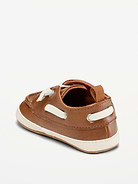 L'image numéro 3 présente Chaussures de bateau en similicuir pour bébé
