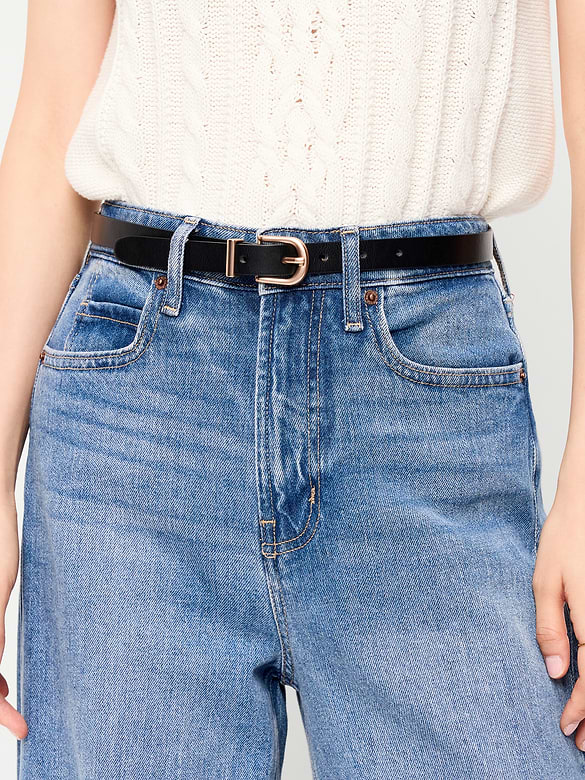 Ceinture étroite classique en similicuir