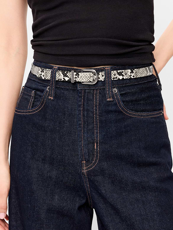 Ceinture étroite classique en similicuir