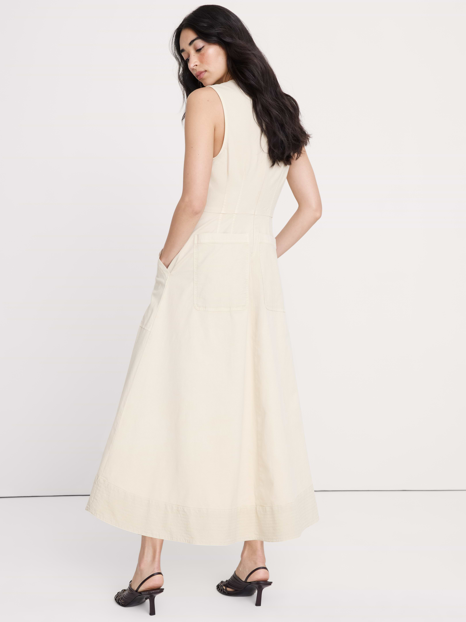 long cotton dresses with pockets Canvas Utility Pocket Maxi Dress SIZE:S sheer inspired florals atop subtle The Palm Beach Date Midi dress