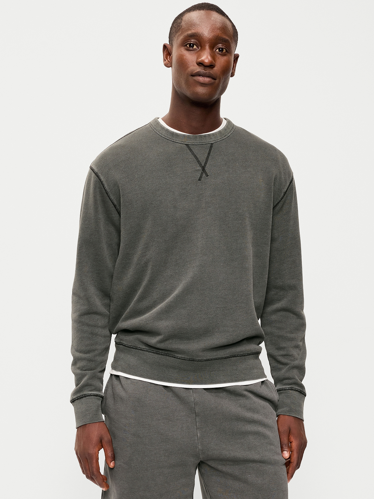 Loose Garment-Washed Crew-Neck Sweatshirt | Old Navy
