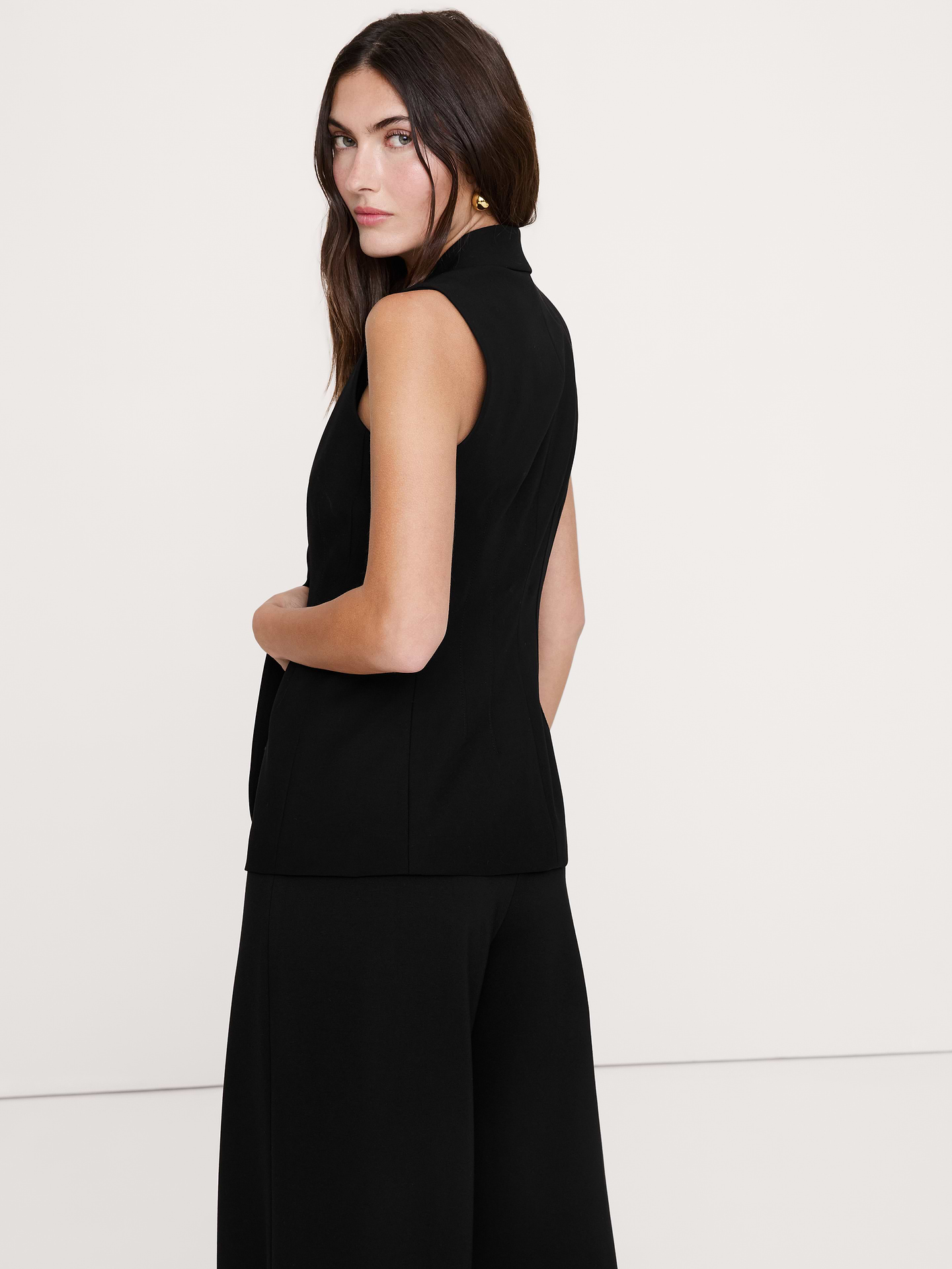 Image number 3 showing, City Stretch Vest