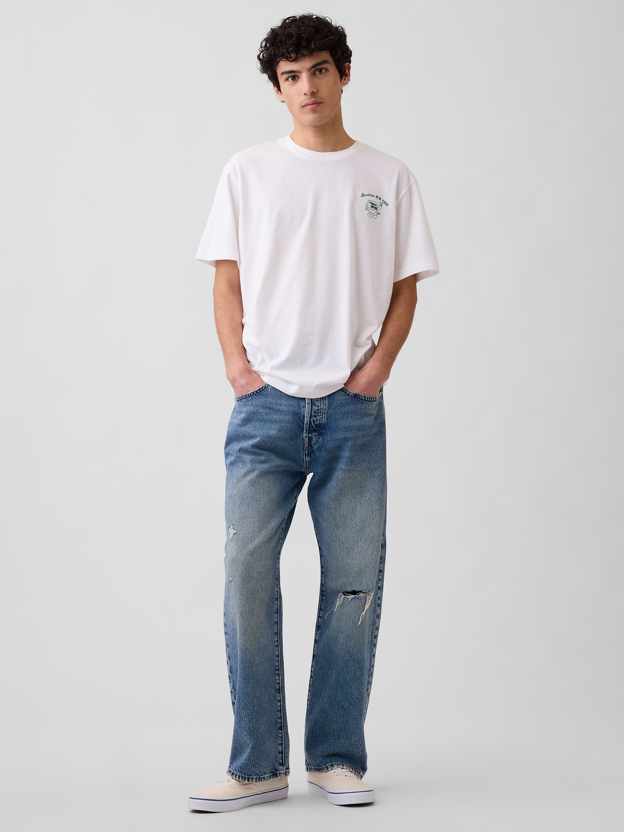 Everyday Soft Relaxed Dad Graphic T-Shirt | Gap Factory