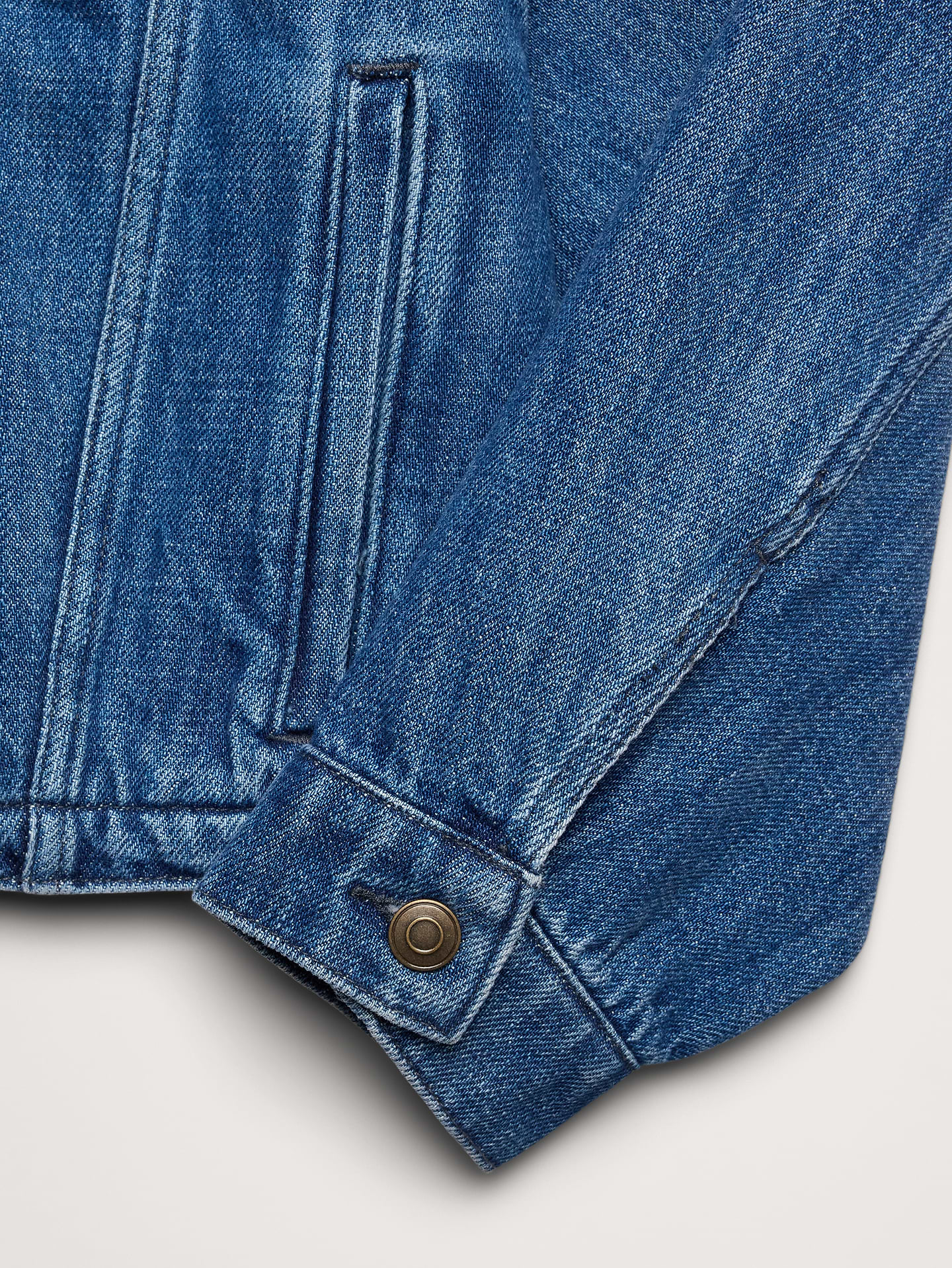 L'image numéro 7 présente Veste surdimensionnée en denim