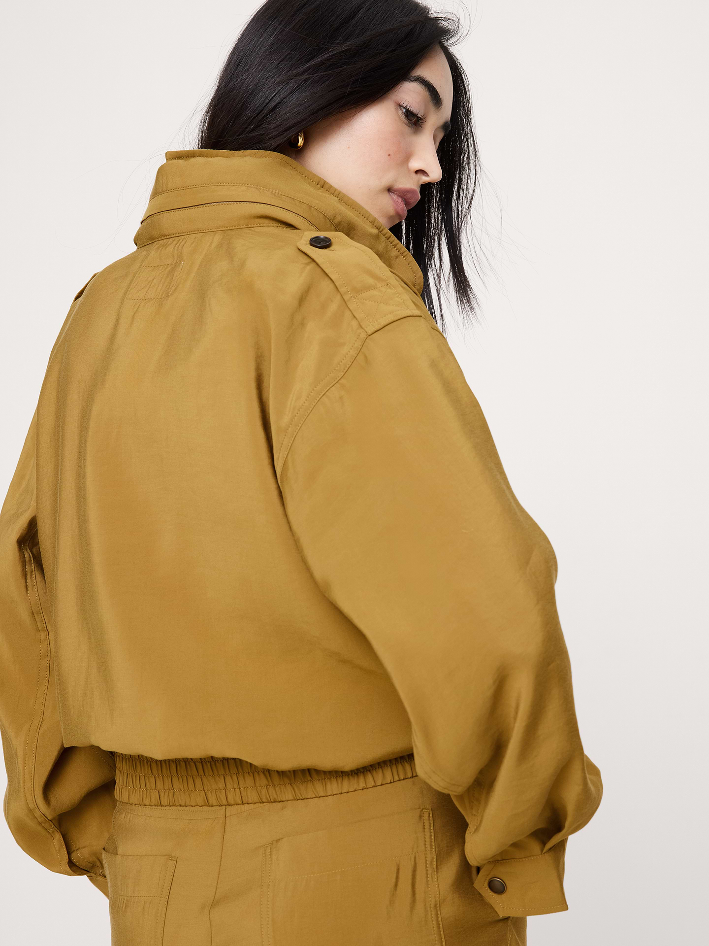 L'image numéro 3 présente Veste utilitaire en sergé lustré
