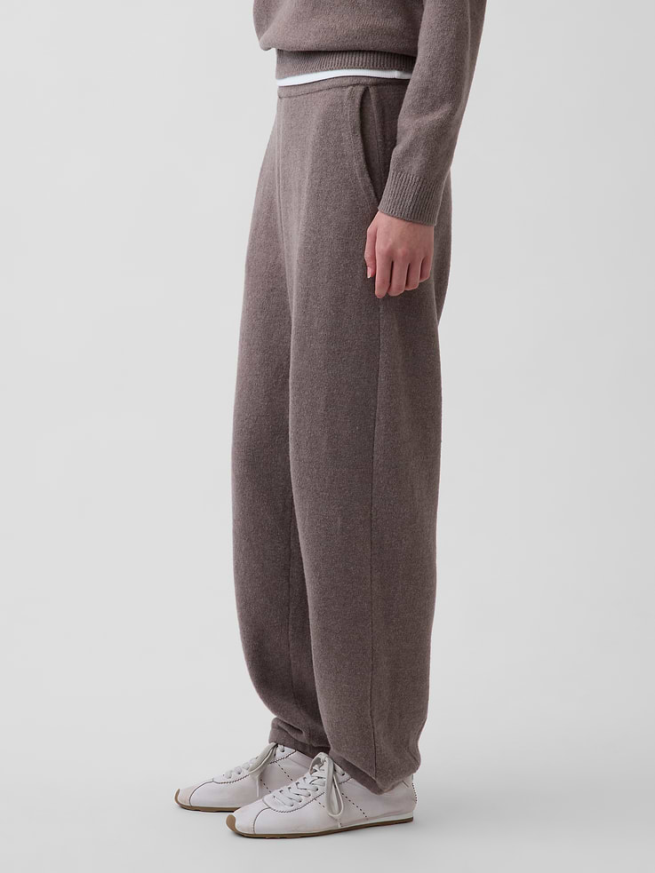 Image number 3 showing, CashSoft Baggy Joggers