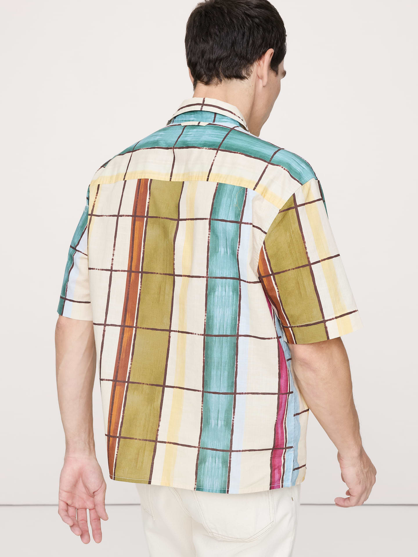 L'image numéro 6 présente Chemise de vacances décontractée en coton flammé