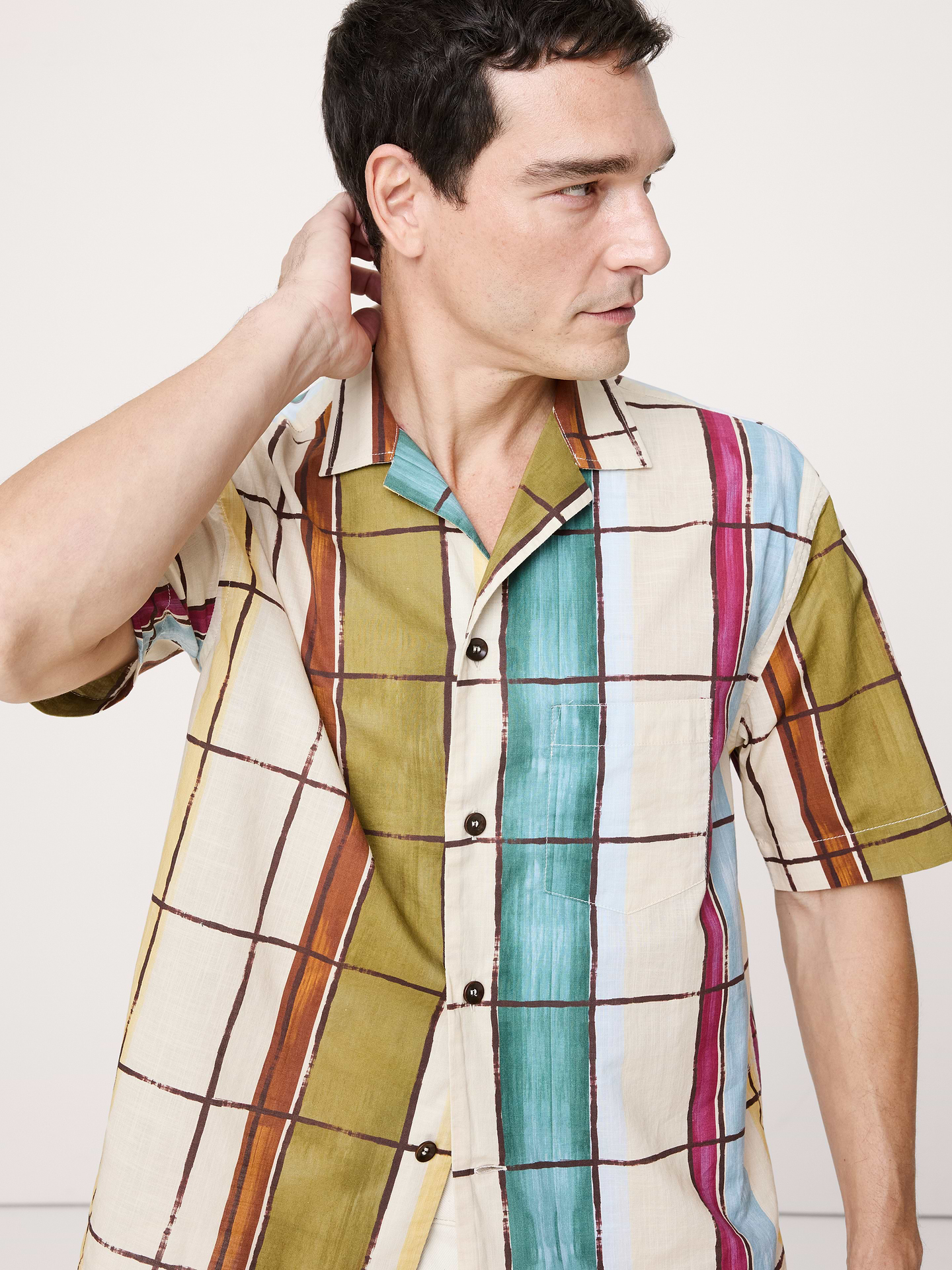 L'image numéro 7 présente Chemise de vacances décontractée en coton flammé