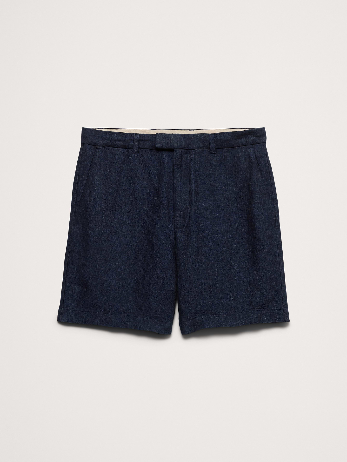 L'image numéro 4 présente Short en lin de 18 cm