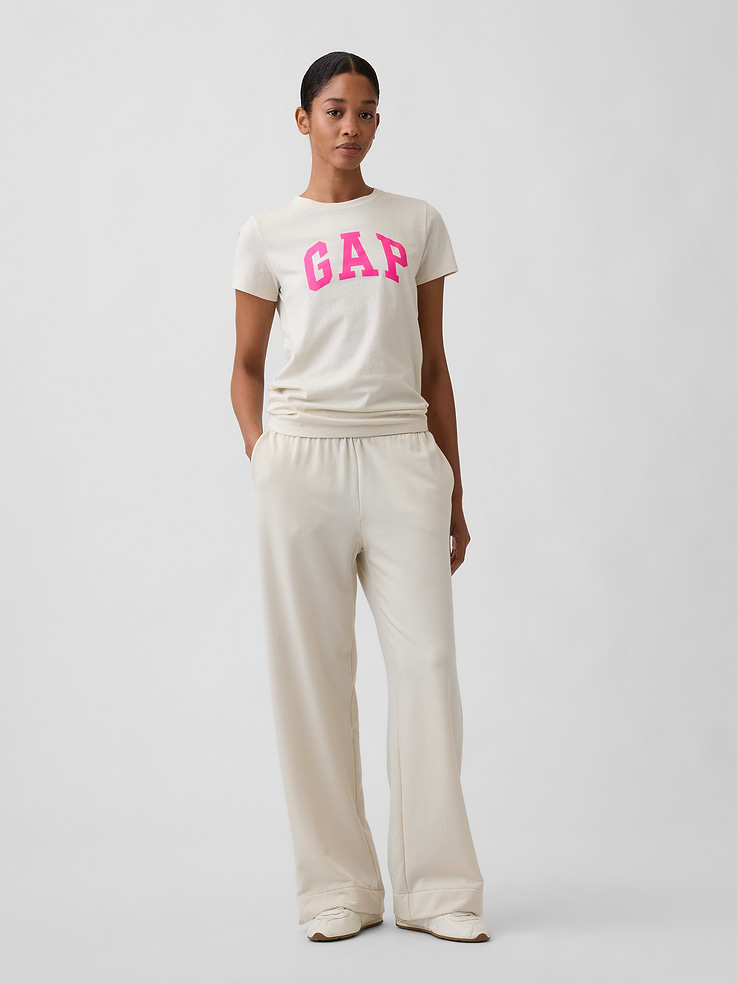 Image number 3 showing, Gap Logo T-Shirt