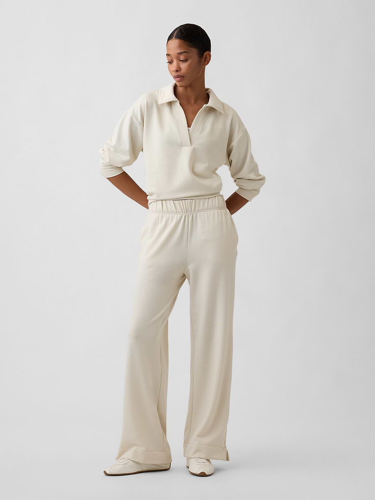 Image 1 of 5, Airy fleece knit., Elasticized waist., On-seam pockets., Shirring at front., This product was made in a factory that invests in gender equity and women’s empowerment through RISE. Learn more at gapinc.com/equity., Product #1174687